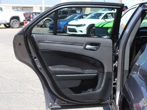 Used 2018 Chrysler 300 Touring w/ Sport Appearance Package RWD image 15