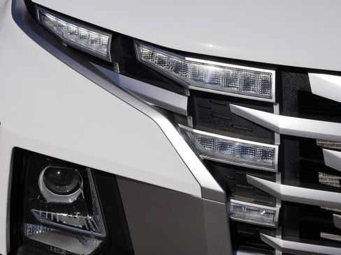 Certified 2023 Hyundai Santa Cruz SEL w/ Activity Package image 17