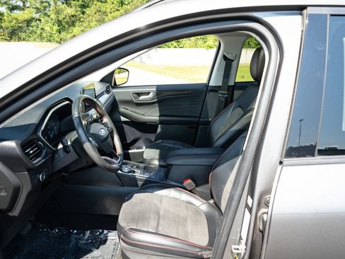 Used 2022 Ford Escape SEL w/ SEL Stealth AWD Package image 14