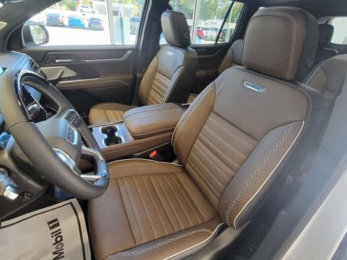 New 2026 GMC Acadia Denali Ultimate image 12