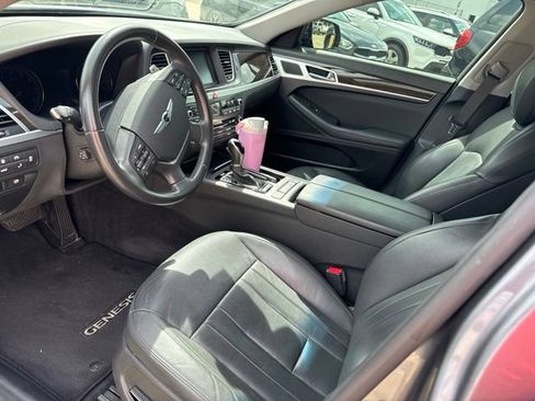 Used 2017 Genesis G80 3.8 RWD image 28