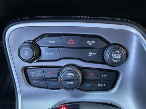 Used 2022 Dodge Challenger SXT w/ Blacktop Package image 25
