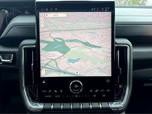 New 2026 GMC Yukon Denali w/ Sun & Power Step Package image 14