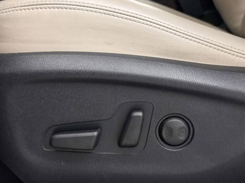 Used 2020 Kia Sorento EX FWD image 26