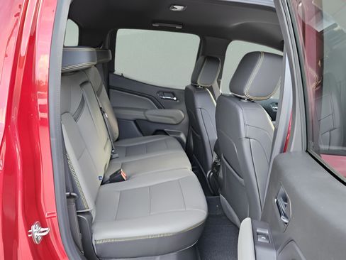 New 2026 Chevrolet Colorado ZR2 w/ Technology Package image 10