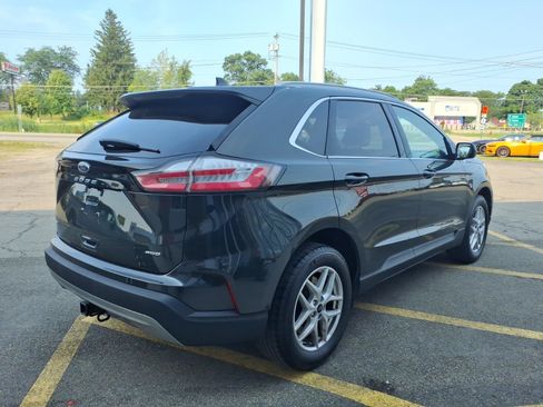 Used 2023 Ford Edge SEL w/ Convenience Package AWD/4WD image 6