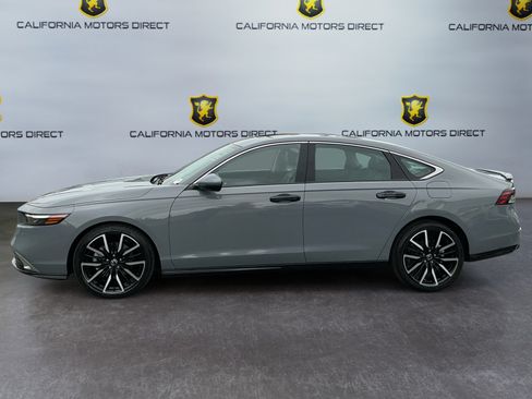 Used 2023 Honda Accord Touring image 8