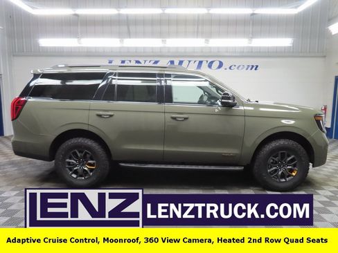 Used 2025 Ford Expedition Tremor image 1