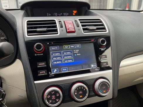 Used 2015 Subaru Crosstrek 2.0i Premium image 27