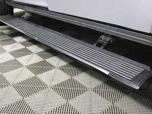 Used 2022 Jeep Grand Wagoneer Series I image 44