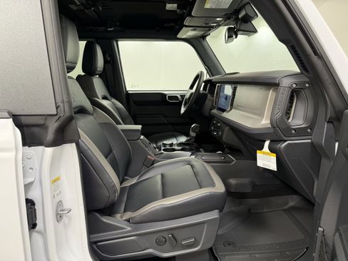 New 2025 Ford Bronco Outer Banks image 25
