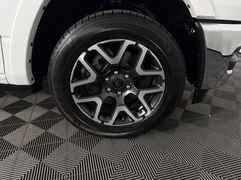Used 2025 RAM 1500 Laramie AWD/4WD image 20