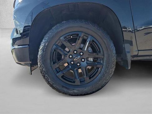 Used 2023 Chevrolet Silverado 1500 RST AWD/4WD image 21