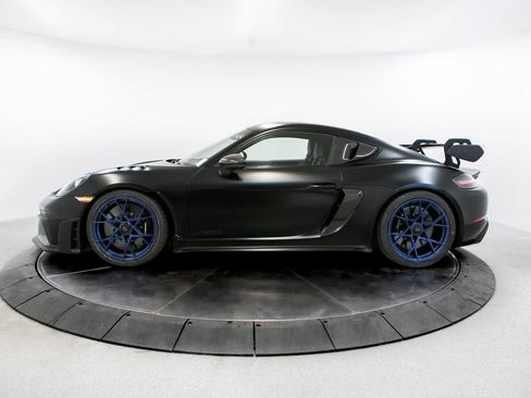 Used 2024 Porsche 718 Cayman GT4 RS RWD image 2