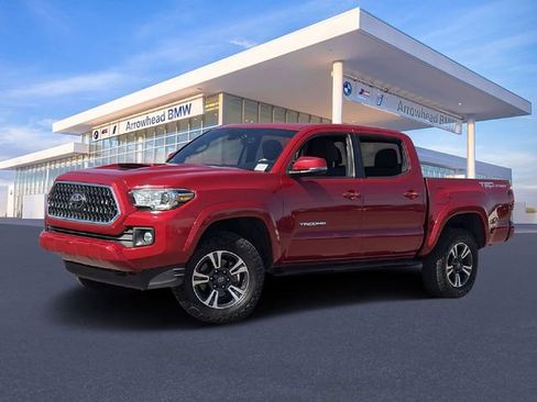 Used 2018 Toyota Tacoma TRD Sport w/ Technology Package image 33