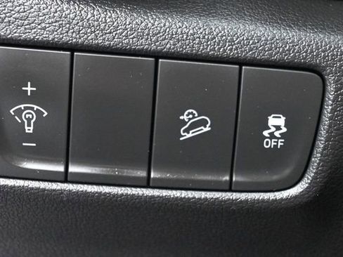 Used 2023 Hyundai Kona SEL AWD/4WD image 27