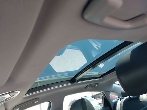 Used 2019 Hyundai Sonata Limited w/ Ultimate Package 04 FWD image 32