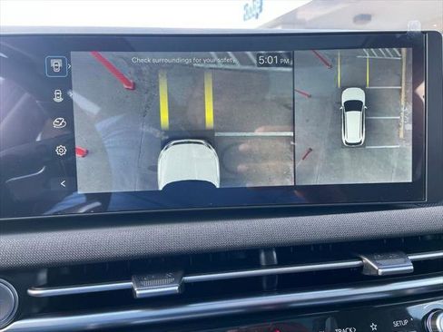 Used 2025 Hyundai Tucson Limited image 25