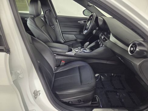 Used 2024 Alfa Romeo Giulia Ti w/ Active Assist Plus Package image 29