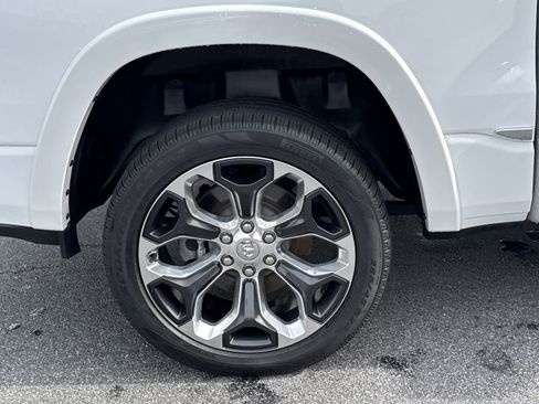 Used 2022 RAM 1500 Limited w/ Body-Colour Bumper Group image 12