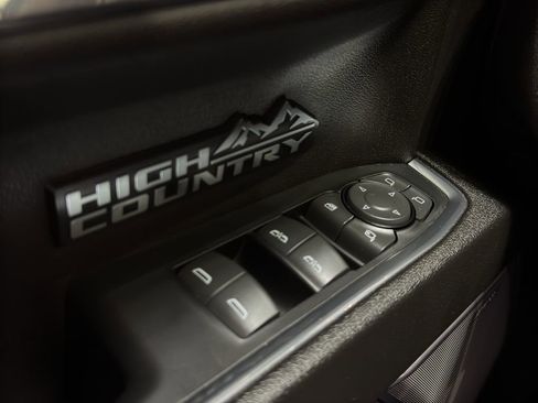 Used 2023 Chevrolet Silverado 1500 High Country w/ High Country Premium Package image 38