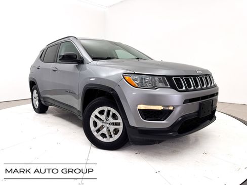 Used 2019 Jeep Compass Sport w/ Tech Group FWD image 1