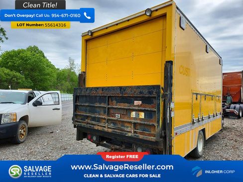 Used 2015 GMC Savana 3500 RWD image 4