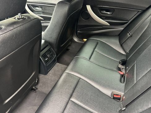 Used 2015 BMW 320i Sedan RWD image 14