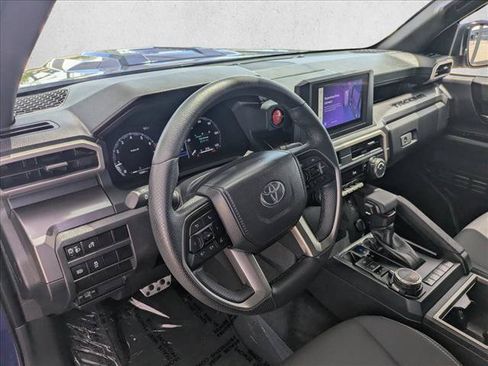 Used 2025 Toyota Tacoma TRD Sport AWD/4WD image 14