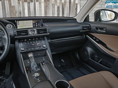 Used 2018 Lexus IS 300 4D Sedan AWD w/ Premium Package image 18