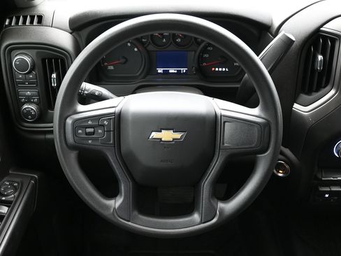 Used 2025 Chevrolet Silverado 2500 Custom w/ Z71 Off-Road Package AWD/4WD image 15
