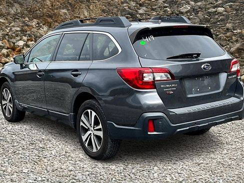 Used 2018 Subaru Outback 2.5i Limited image 9