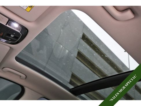 Used 2025 Hyundai Tucson Limited image 30