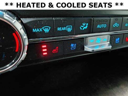 Used 2023 Ford F150 Lariat image 11