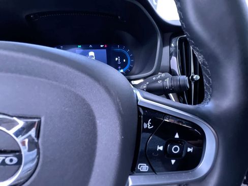 Used 2025 Volvo V60 B5 Cross Country Plus image 21