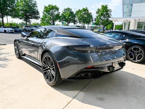 Used 2024 Aston Martin DB12 Coupe RWD image 4