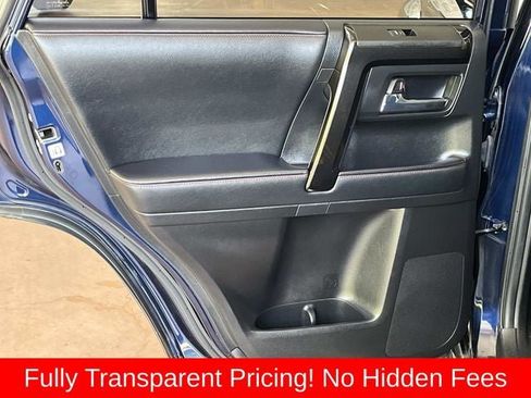 Used 2021 Toyota 4Runner Venture w/ Moonroof Package AWD/4WD image 17