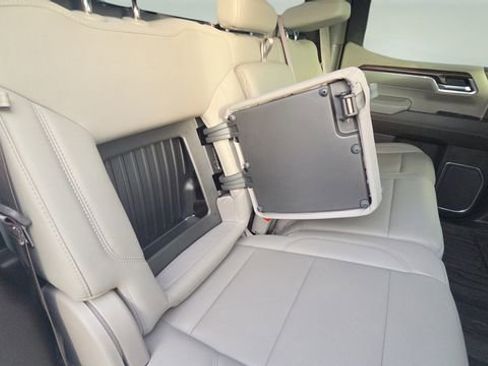 Used 2023 GMC Sierra 1500 SLT w/ SLT Premium Package image 28