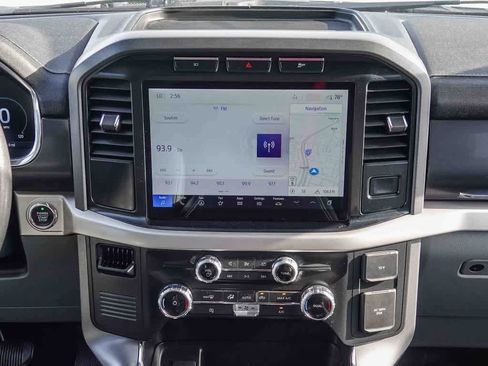 Used 2022 Ford F150 Lightning Pro image 12