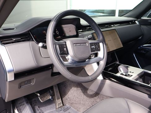 Used 2024 Land Rover Range Rover SE AWD/4WD image 14