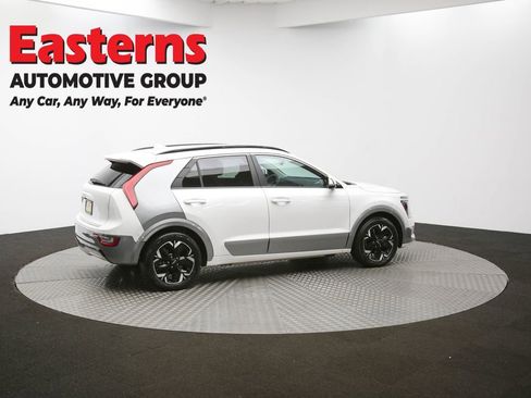 Used 2023 Kia Niro Wave image 45