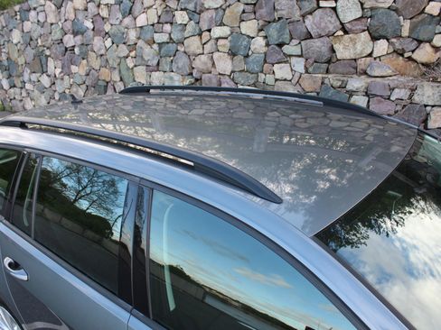 Used 2018 Volkswagen Golf S image 36