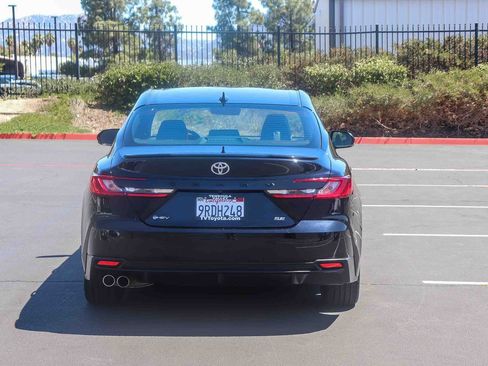 Certified 2025 Toyota Camry SE w/ Convenience Package FWD image 6