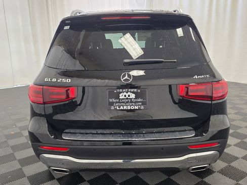 New 2026 Mercedes-Benz GLB 250 4MATIC image 6