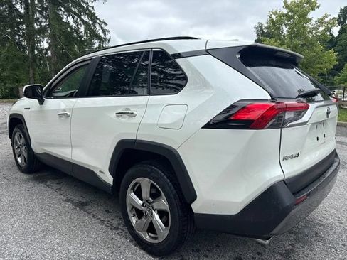 Used 2020 Toyota RAV4 Limited AWD/4WD image 4