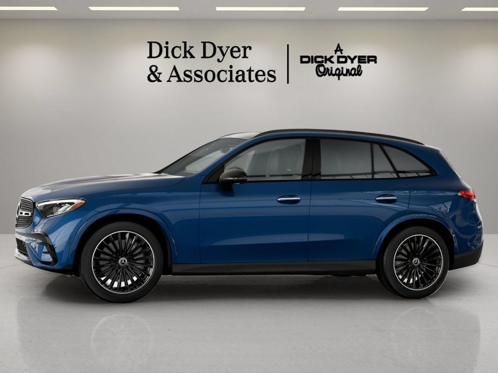 Used 2026 Mercedes-Benz GLC 300 image 32