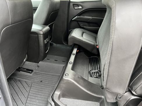 Used 2022 Chevrolet Colorado ZR2 image 16