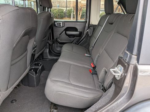 Used 2023 Jeep Wrangler Willys image 28