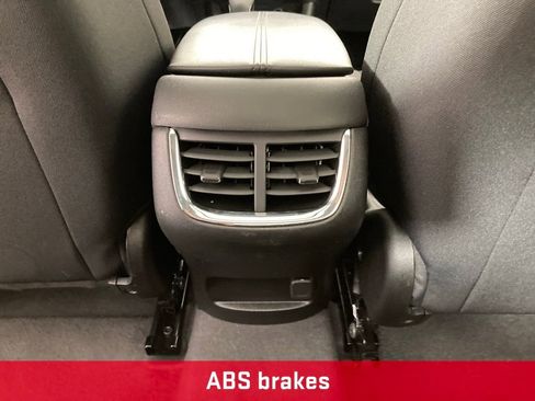 Used 2024 Chevrolet Malibu LT image 16