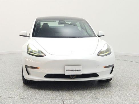 Used 2023 Tesla Model 3 Standard Range RWD image 2